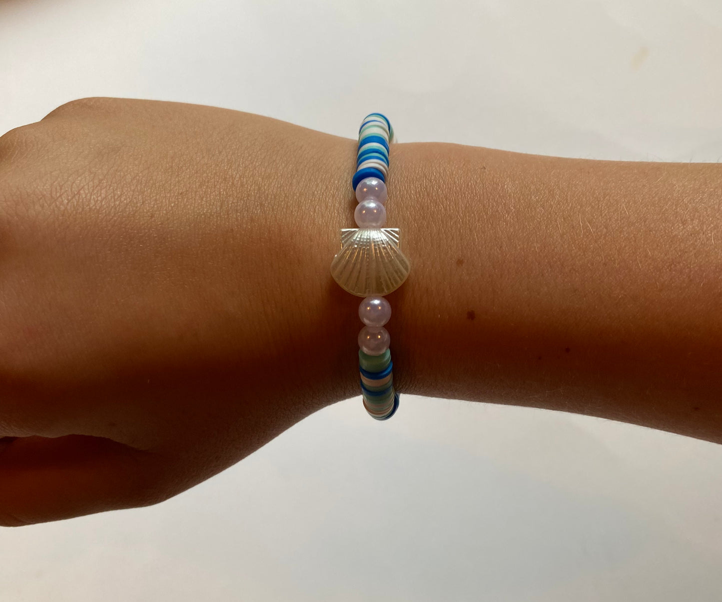 Blue sea shell bracelet